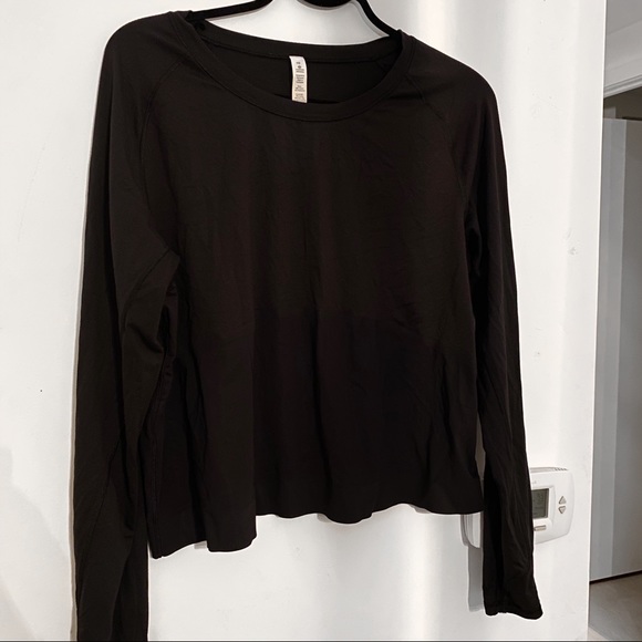 Lululemon Long Sleeve - Picture 2 of 4